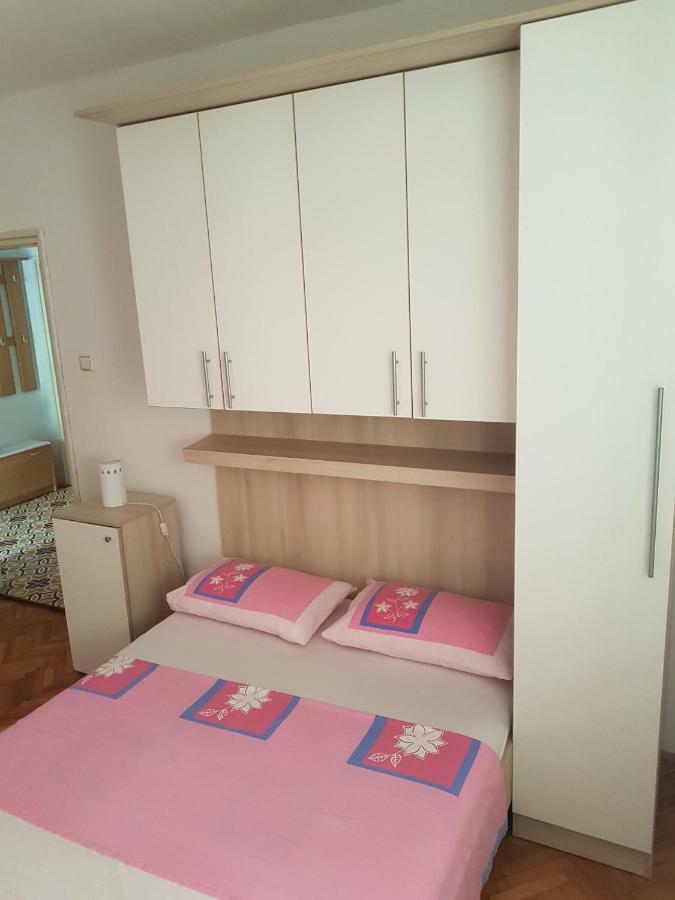 Apartman Vesna Pag Apartamento Pag Town Exterior foto