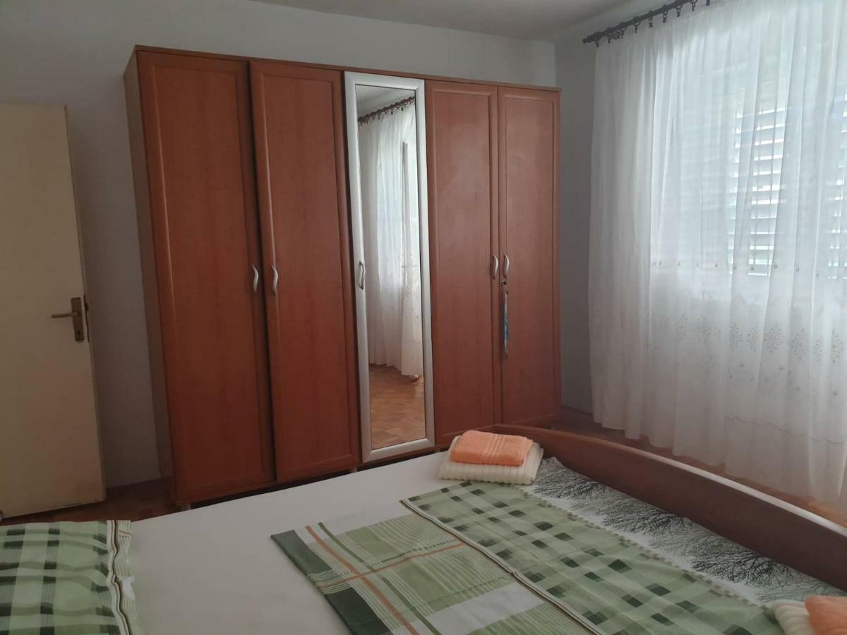 Apartman Vesna Pag Apartamento Pag Town Exterior foto